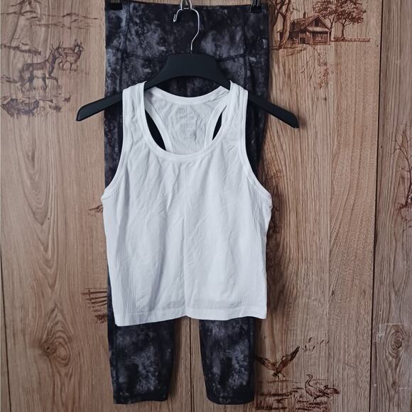 NWT All In Motion Bundle Lot Racer Back Tank Leggings Size Small - Picture 1 of 15